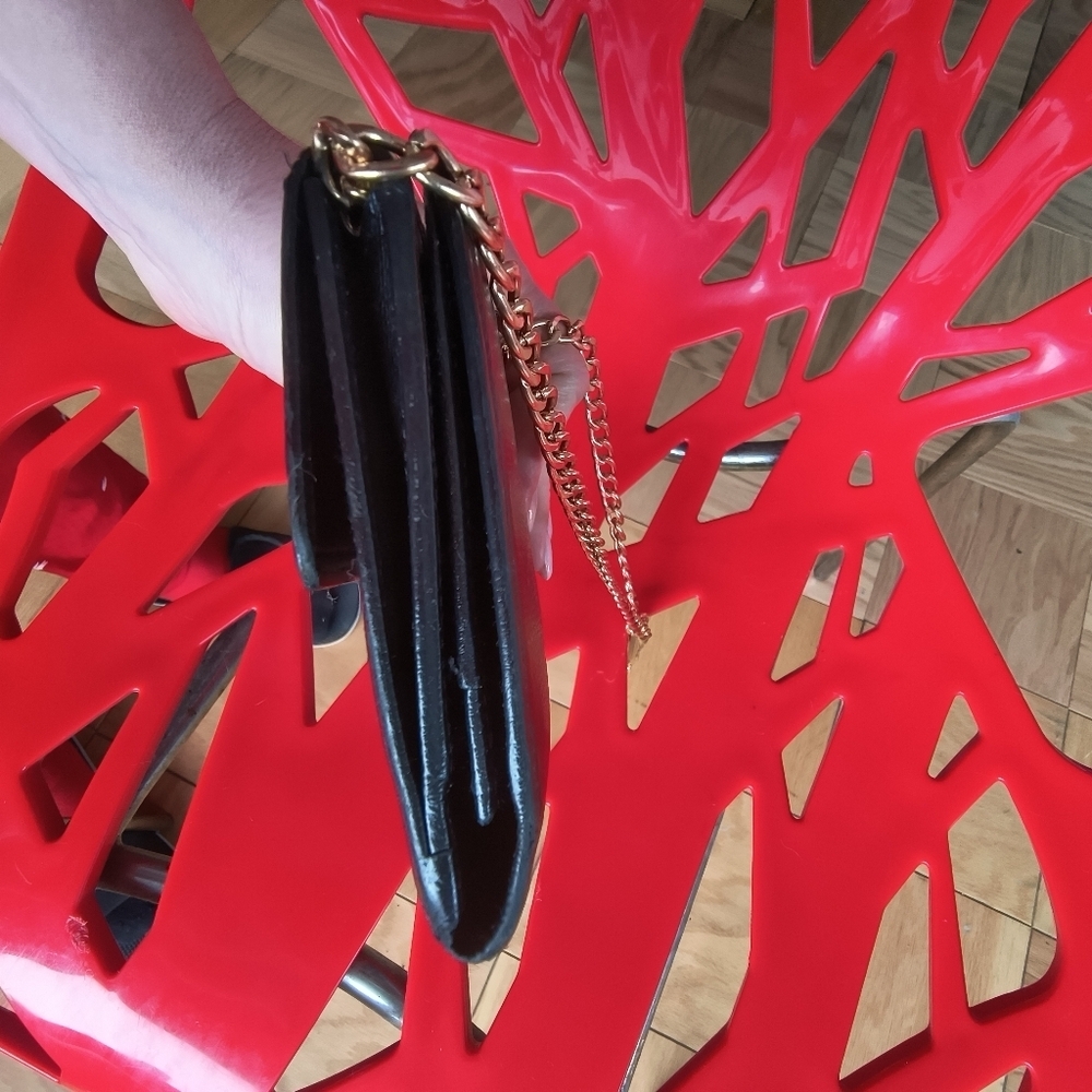 Vintage Chanel Wallet Upsycled With Unbrended Chain - Picture 2 of 16